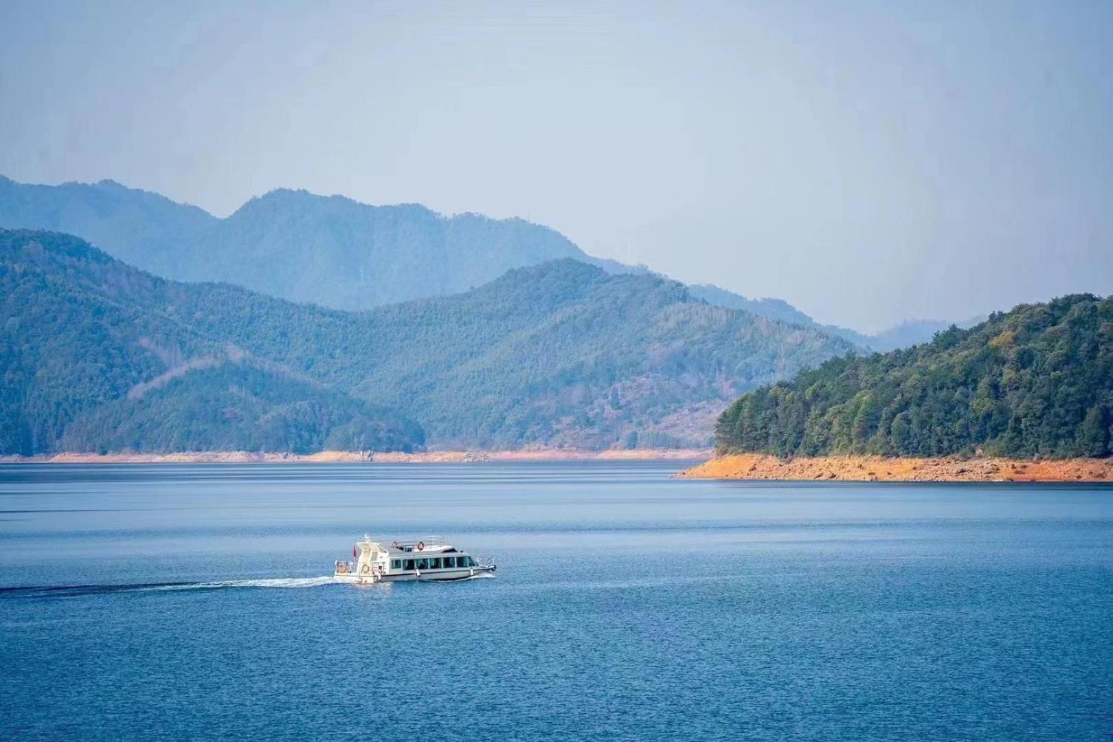 Intercontinental One Thousand Island Lake Resort By Ihg Chun'an Extérieur photo
